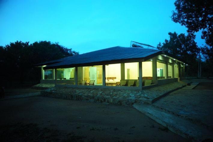 Crocodile Park Bungalow Kataragama Exteriér fotografie